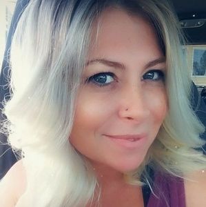 Meet your Posher, Nikol